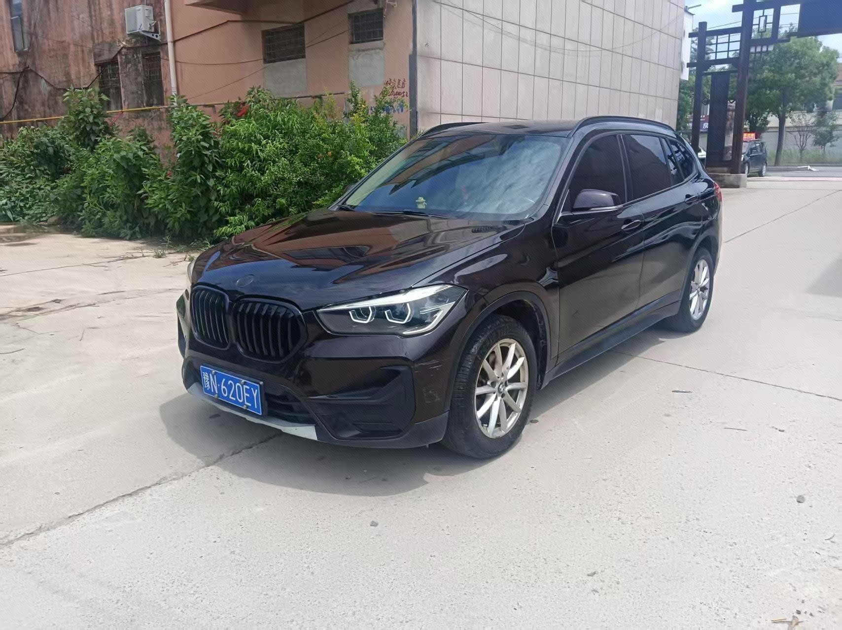 BMW X1 2019 BMW X1 2019 car image
