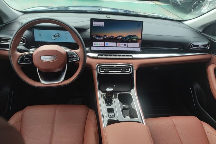 GEELY Emgrand 2025 car image #10