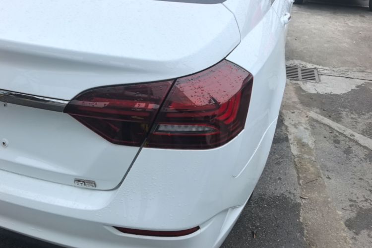 GEELY Emgrand 2022 #8 GEELY Emgrand 2022 image de voiture #8