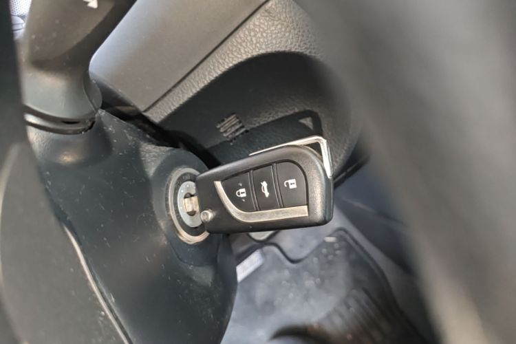 Toyota Corolla 2018 car image #14
