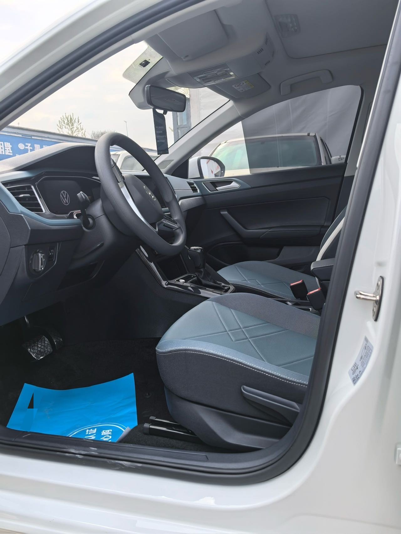 Volkswagen Lavida 2025 #4 Volkswagen Lavida 2025 car image #4