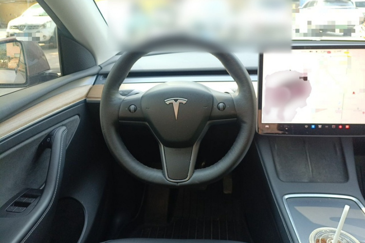 Tesla Model Y 2022 #9 Tesla Model Y 2022 صورة سيارة #9