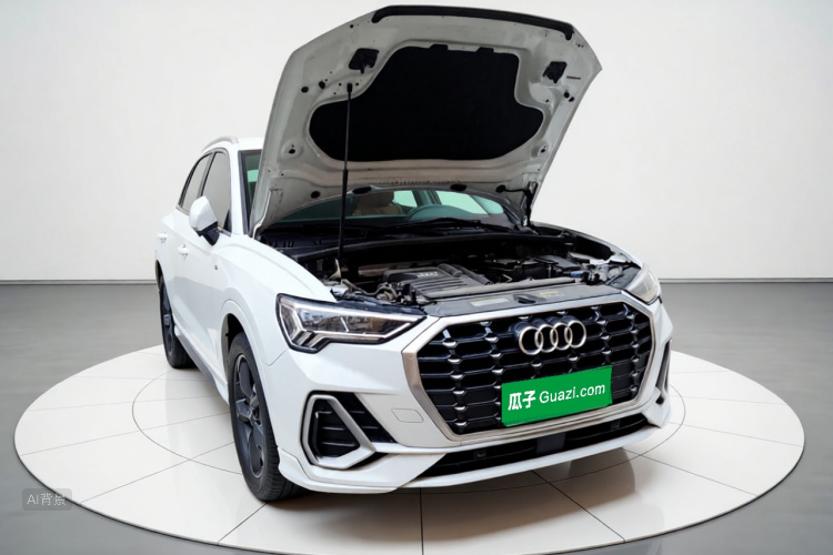 Audi Q3 2019 car image #4