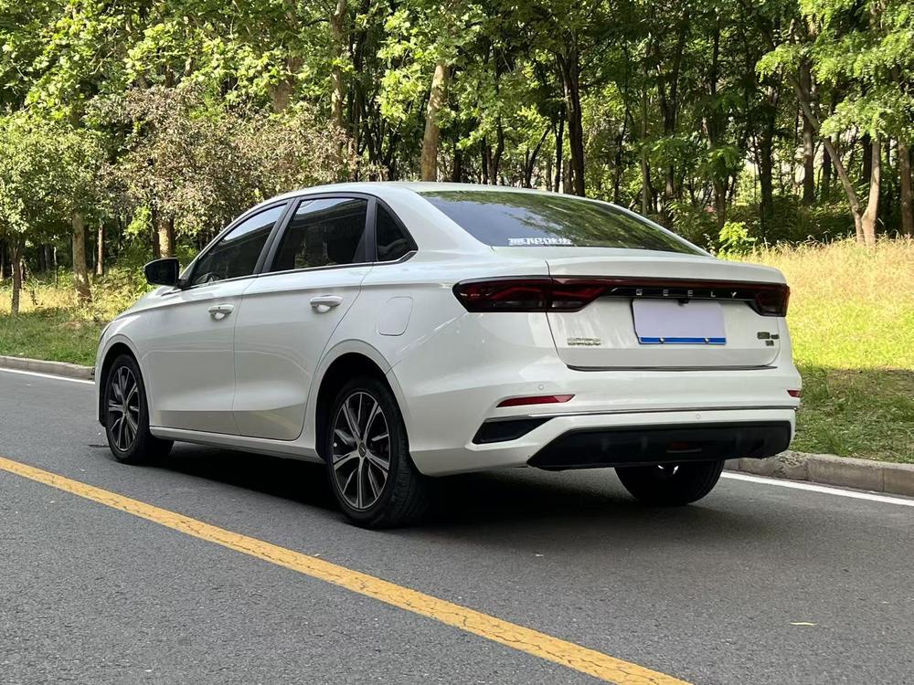 GEELY Emgrand 2022 #5 GEELY Emgrand 2022 imagen de coche #5
