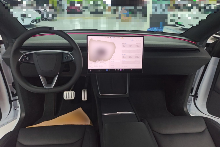 Tesla Model Y 2026 #10 Tesla Model Y 2026 car image #10