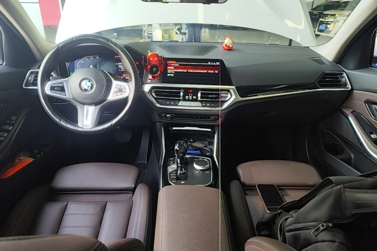 BMW 3 Series 2021 #10 BMW 3 Series 2021 car image #10