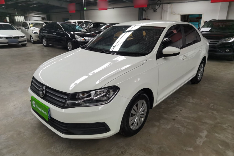 Volkswagen Santana 2018 car image #2