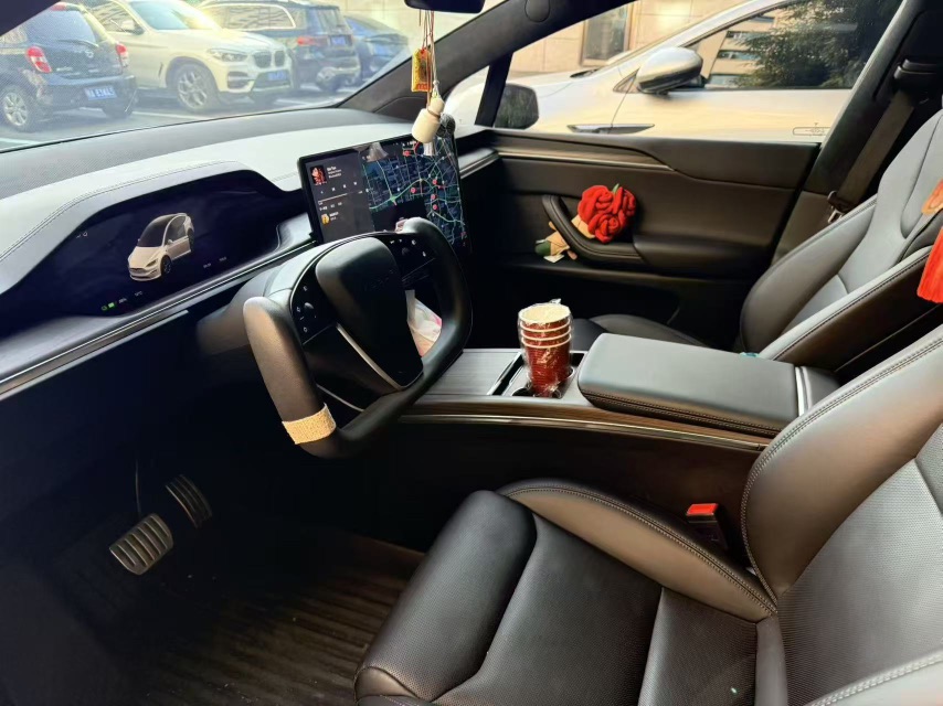 Tesla Model X 2023 immagine di auto #3