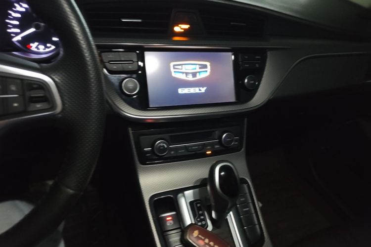 GEELY Emgrand GS 2017 car image #17