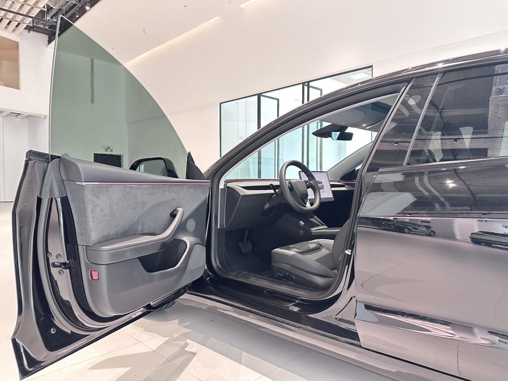 Tesla Model 3 2025 #14 Tesla Model 3 2025 car image #14