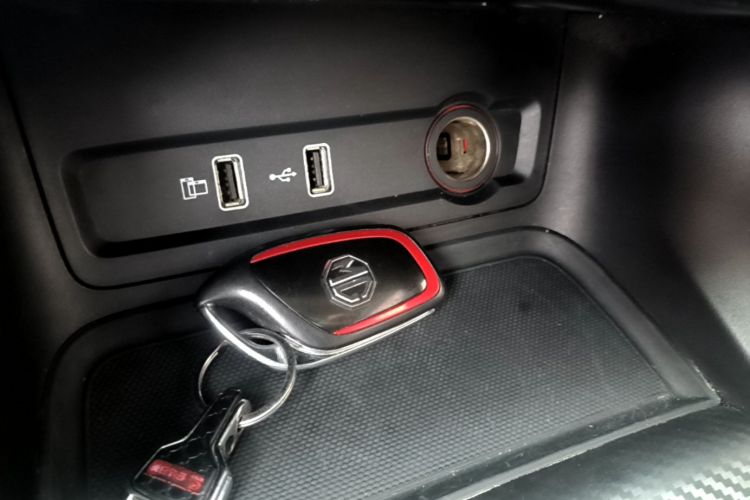 MG ZS 2020 car image #9