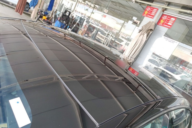 Tesla Model 3 2023 car image #25