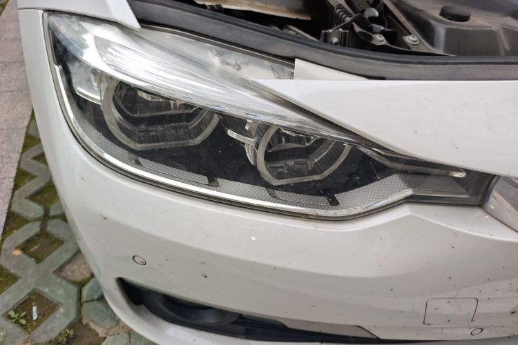 BMW 3 Series 2019 image de voiture #8