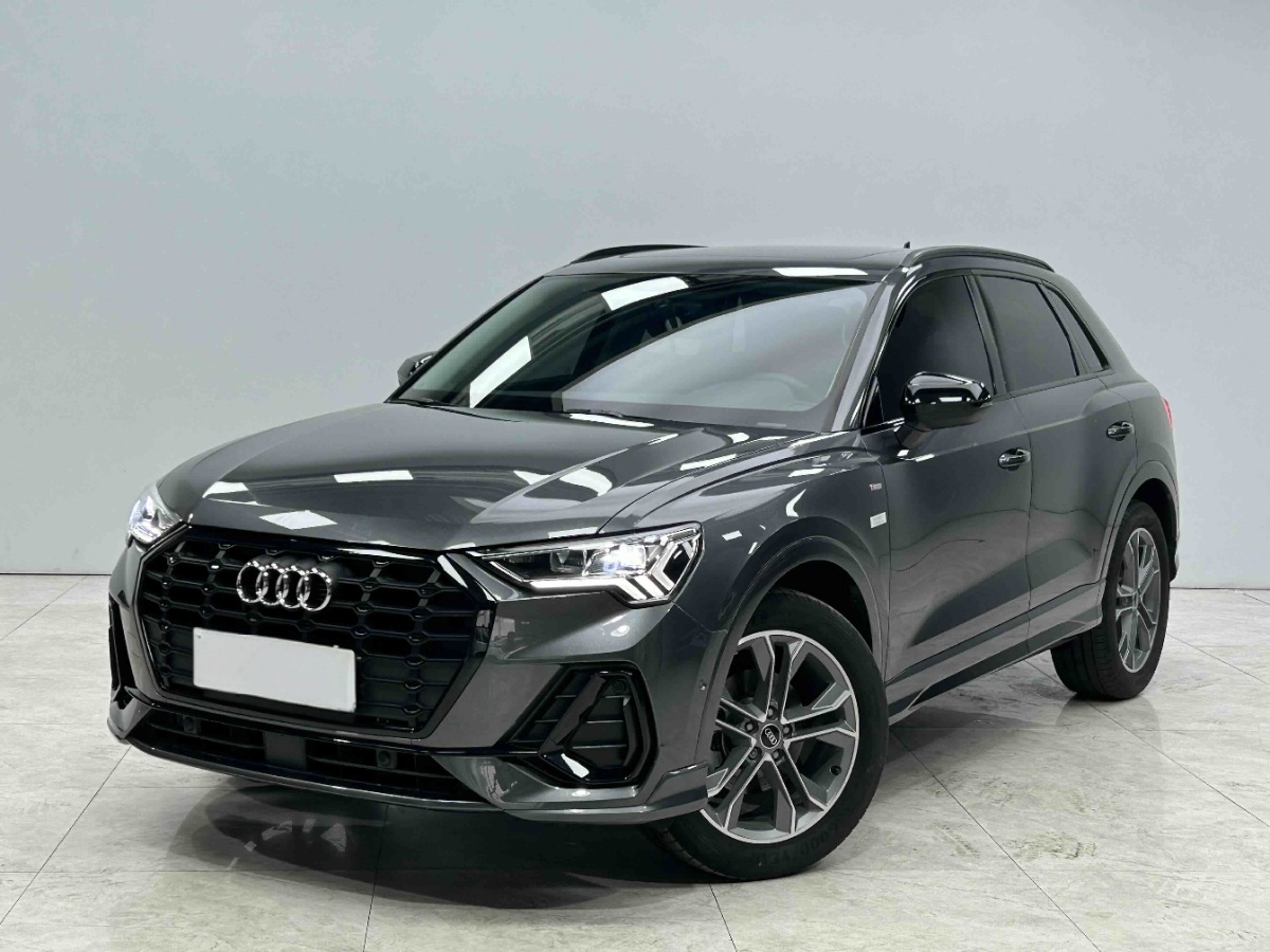 Audi Q3 2023 car image 