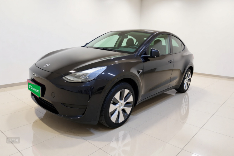Tesla Model Y 2023 #2 Tesla Model Y 2023 car image #2