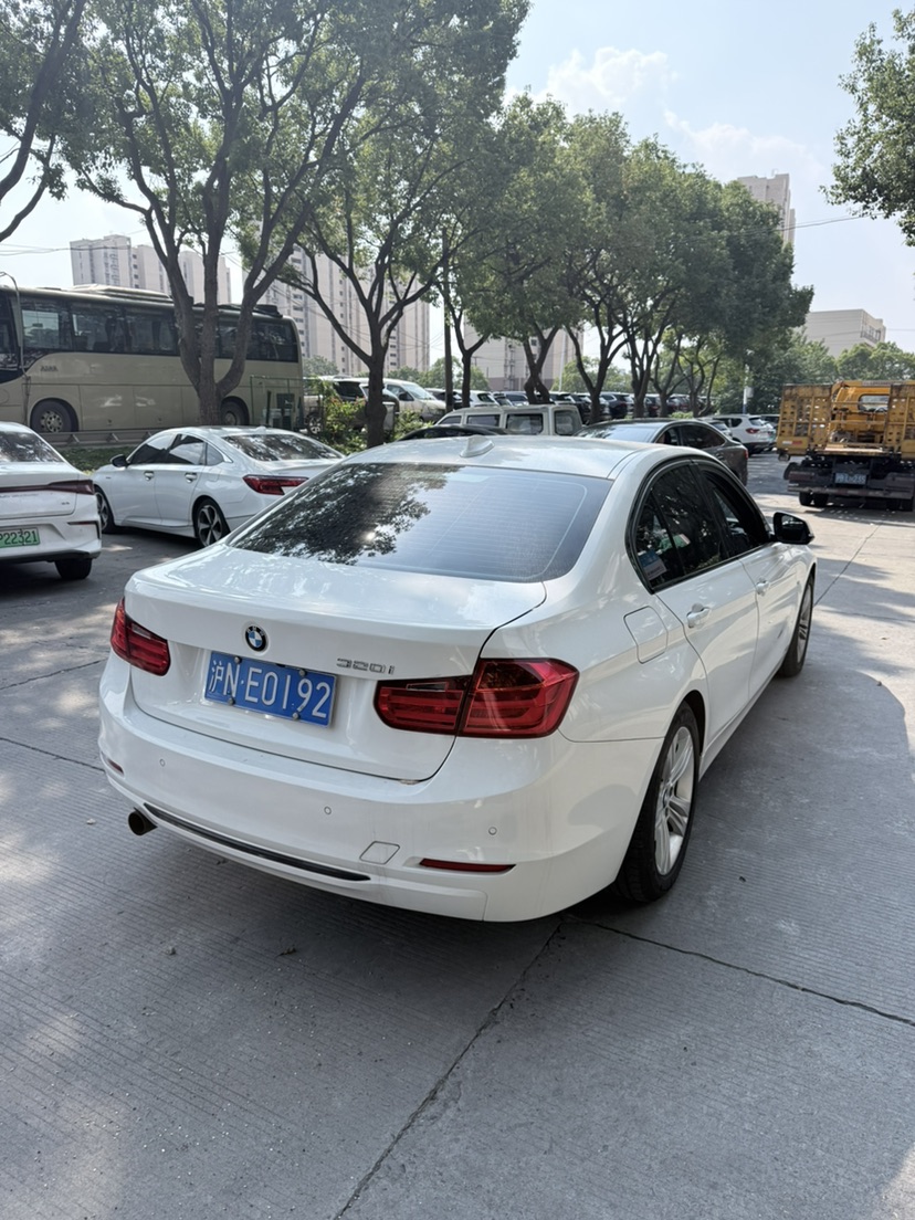 BMW 3 Series (Imported) 2013 imagen de coche #2