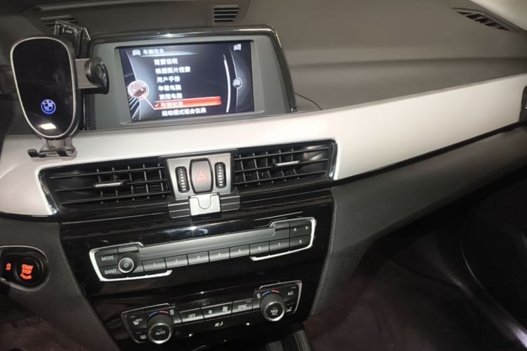 BMW X1 2017 #17 BMW X1 2017 immagine di auto #17