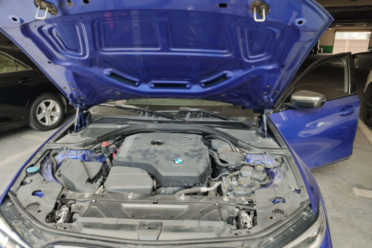 BMW 3 Series 2020 car image #22