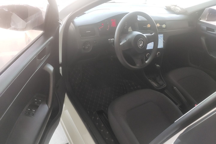 Volkswagen Santana 2016 car image #16