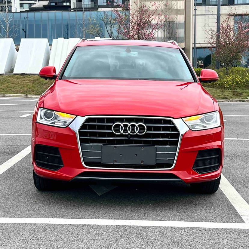 Audi Q3 2016 car image #2