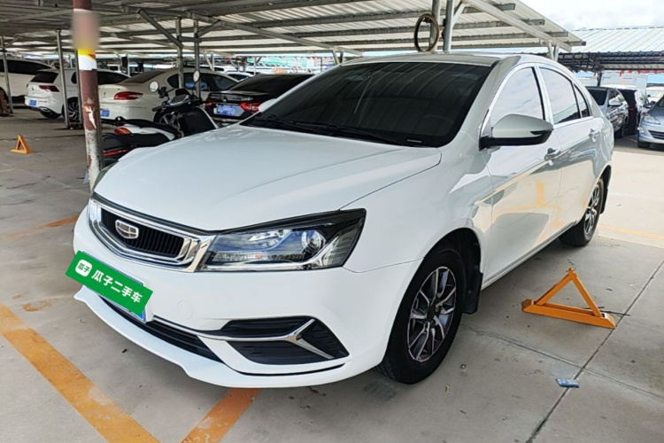 GEELY Emgrand 2019 car image #2