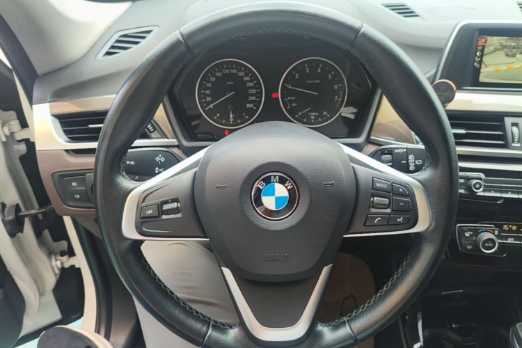 BMW X1 2017 immagine di auto #15