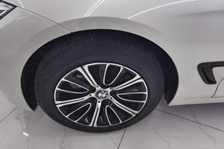 BMW 3 Series GT 2016 car image #9