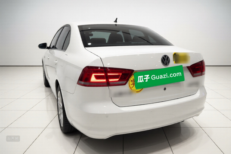 Volkswagen Santana 2015 car image #5