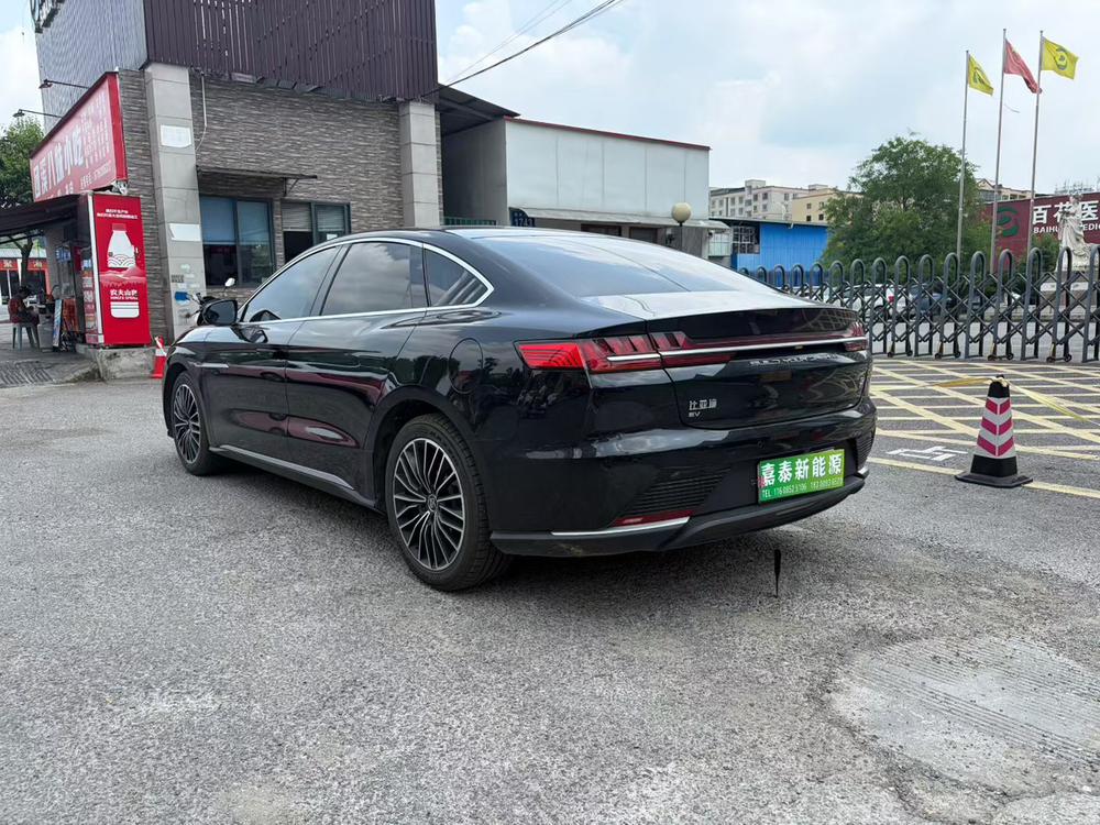 BYD Han 2023 #4 BYD Han 2023 car image #4