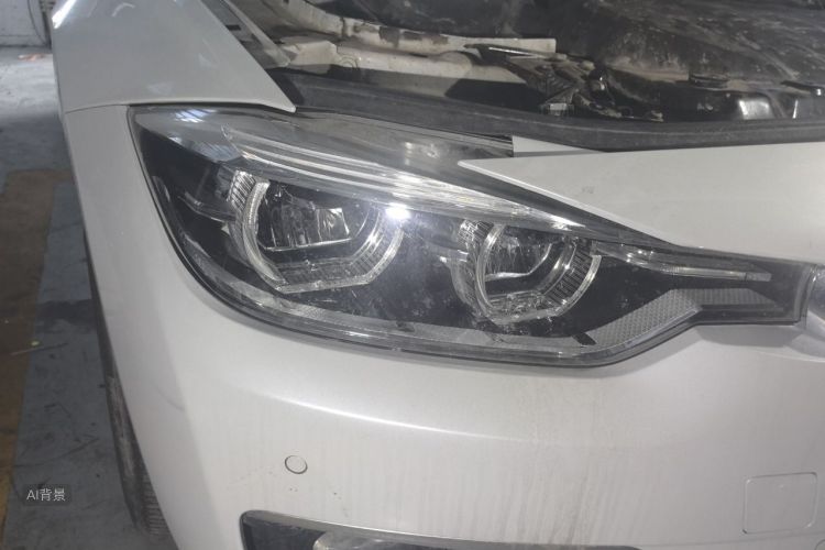 BMW 3 Series 2018 car image #8