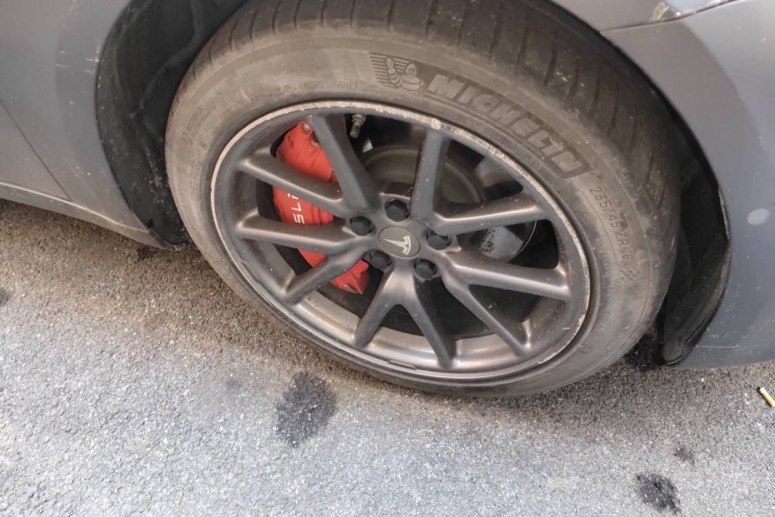 Tesla Model 3 2020 car image #9