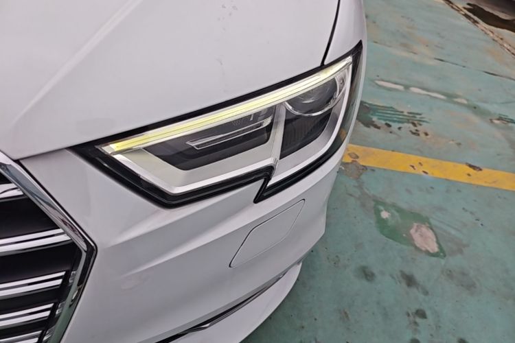 Audi A3 2020 car image #27