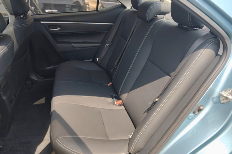 Toyota Corolla 2018 car image #13