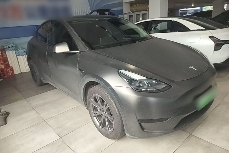 Tesla Model Y 2023 #4 Tesla Model Y 2023 car image #4
