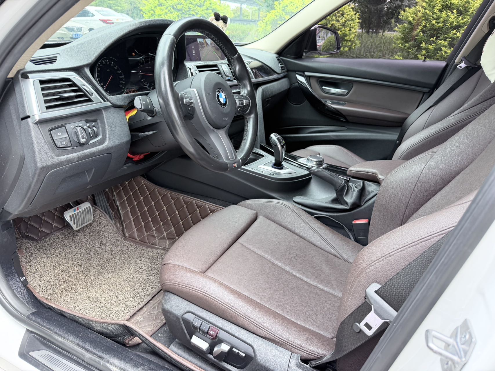 BMW 3 Series 2018 #6 BMW 3 Series 2018 car image #6
