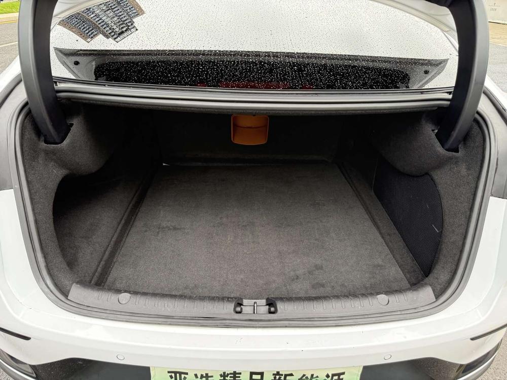 BYD Han 2022 car image #25
