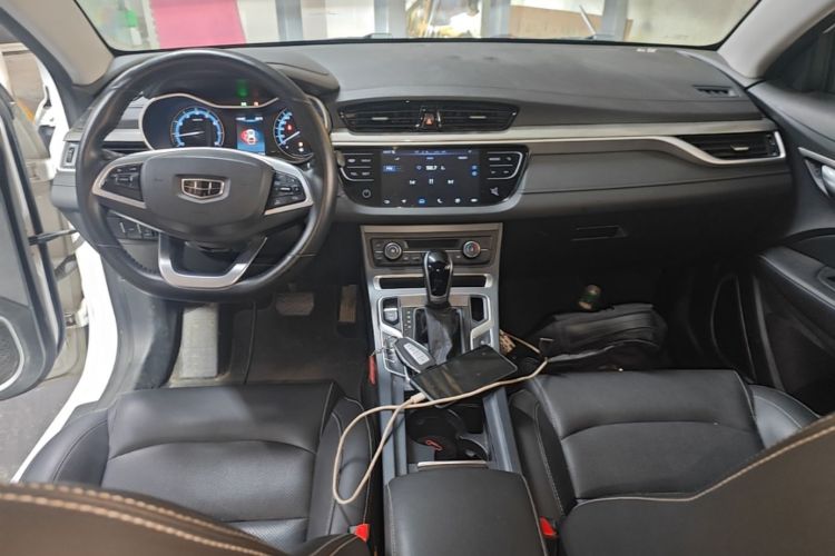 GEELY Emgrand 2019 صورة سيارة #10