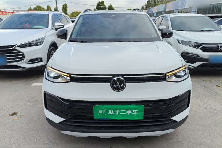 Volkswagen Tharu 2025 #3 Volkswagen Tharu 2025 car image #3