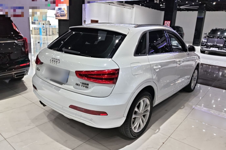 Audi Q3 2016 #7 Audi Q3 2016 car image #7