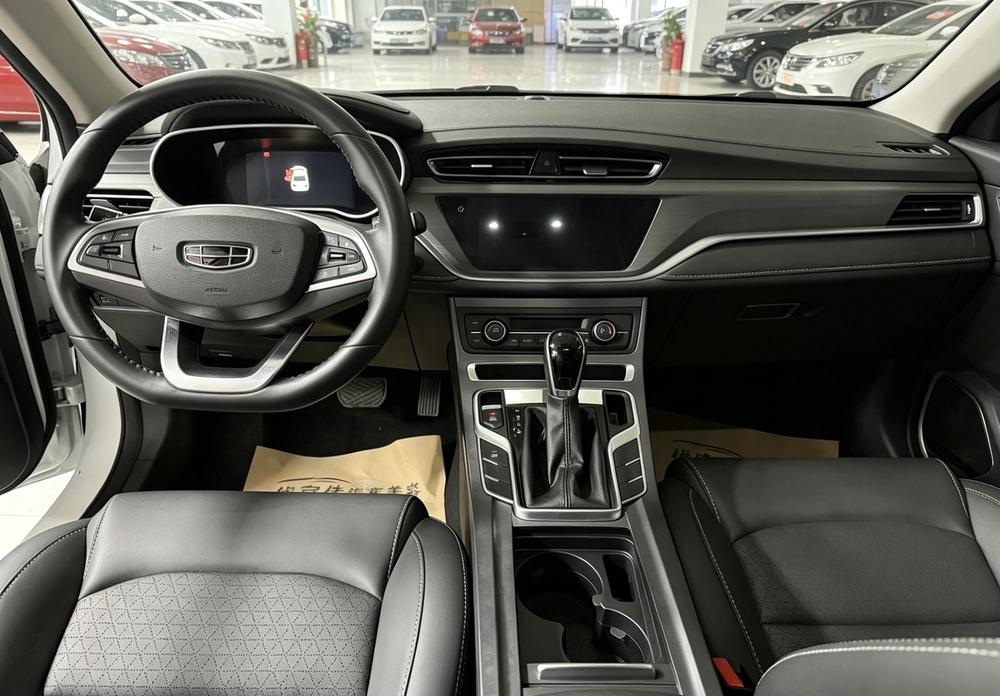 GEELY Emgrand 2020 #8 GEELY Emgrand 2020 car image #8