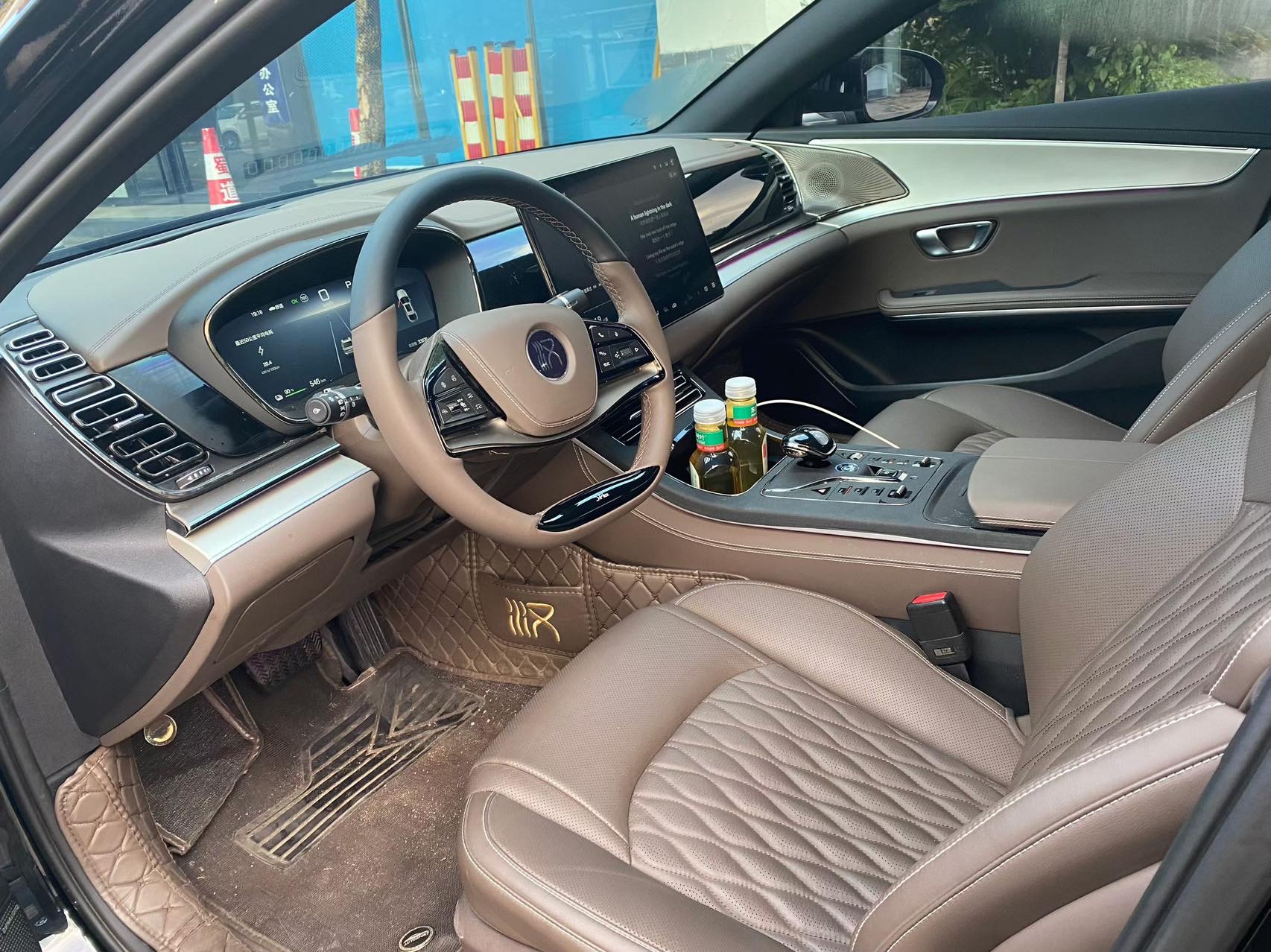 BYD Han 2025 car image #7