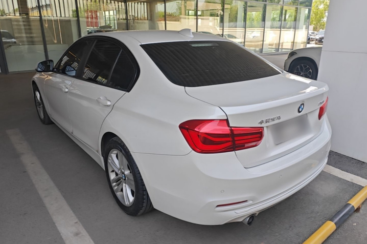 BMW 3 Series 2017 #7 BMW 3 Series 2017 car image #7