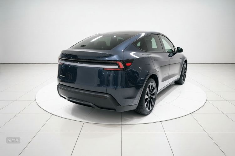 Tesla Model Y 2025 #5 Tesla Model Y 2025 car image #5