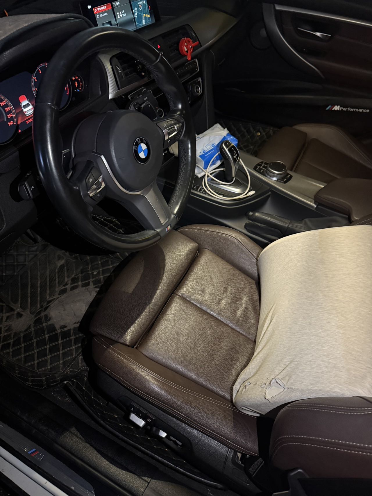 BMW 3 Series 2019 car image #4