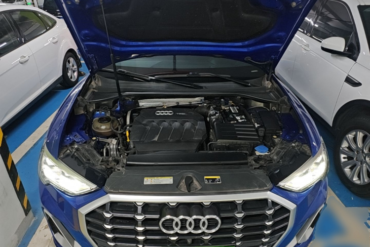 Audi Q3 2019 #20 Audi Q3 2019 car image #20