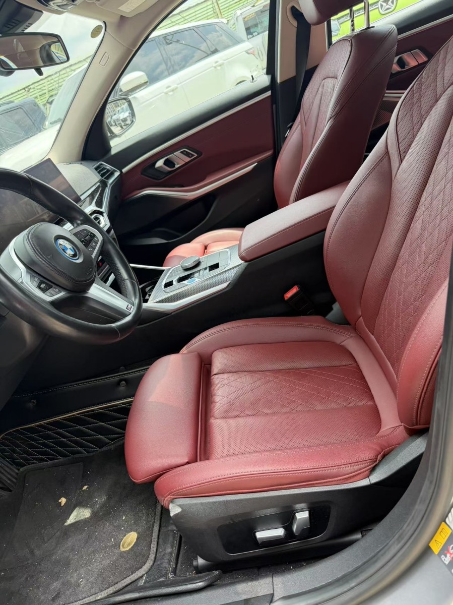 BMW i3 2022 car image #7