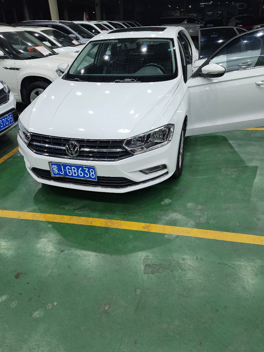 Volkswagen Bora 2017 Volkswagen Bora 2017 car image
