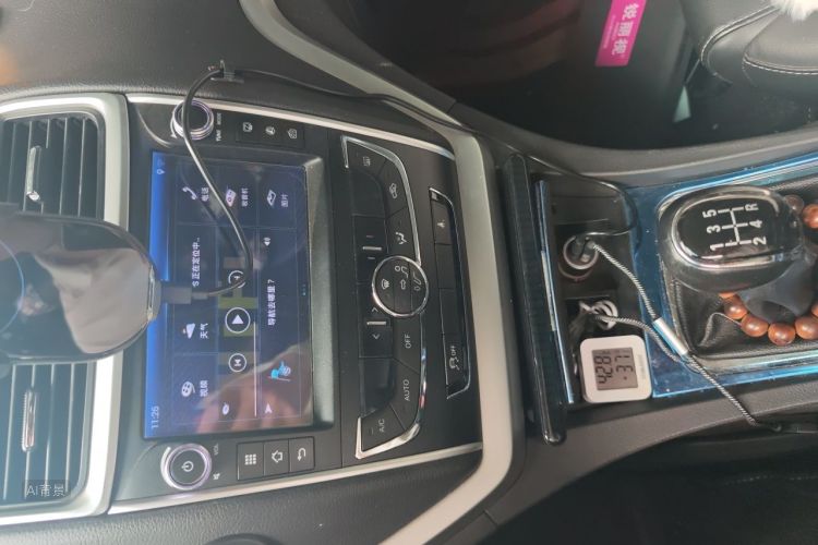 GEELY Emgrand 2016 car image #15
