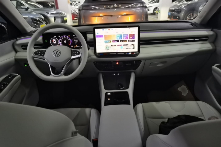 2025 car image #10