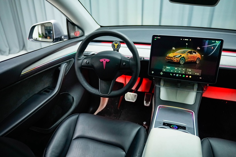 Tesla Model Y 2023 imagem de carro #5